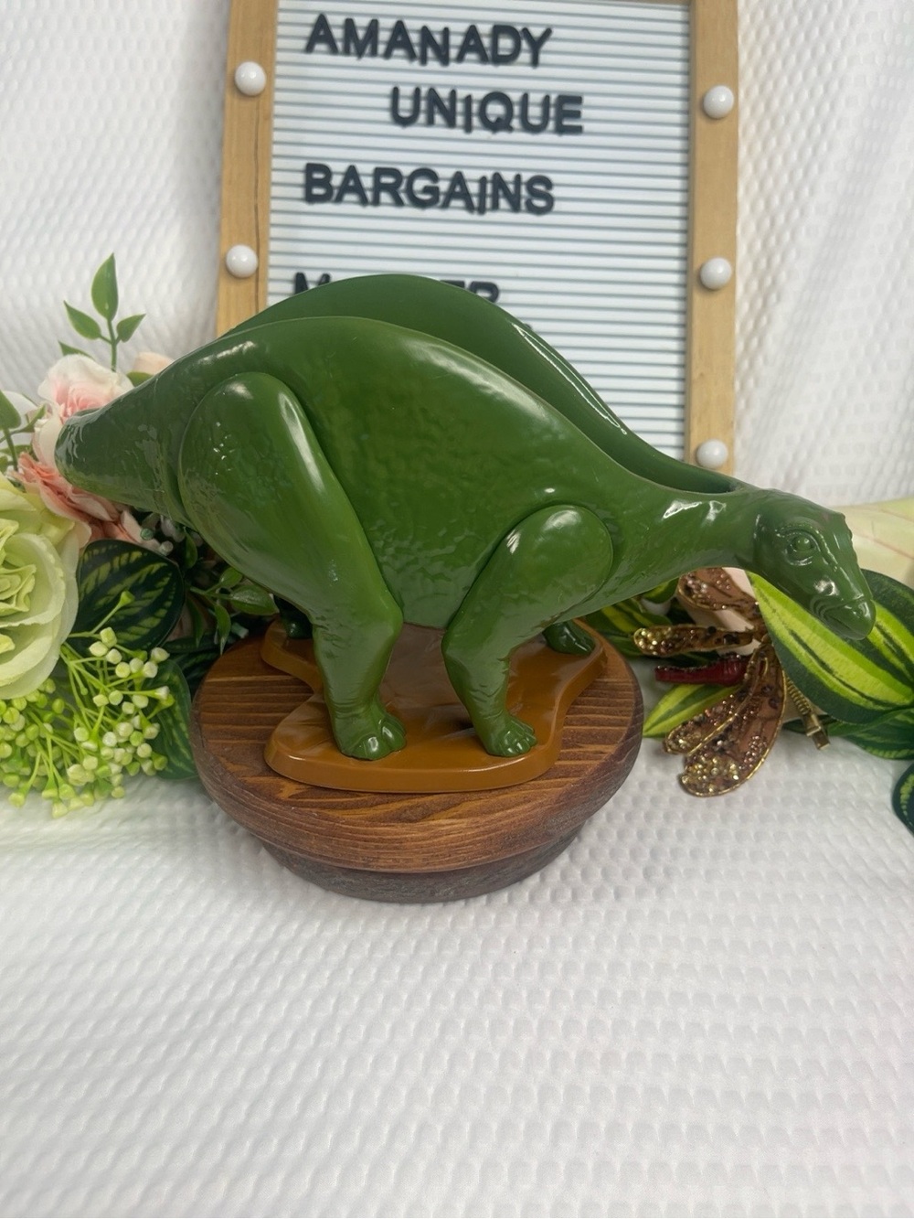 Stegosaurus Dinosaur Chip Holder / Taco No Bowl Green Plastic 10" Long 6" Tall